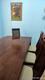 Solido y amplio juego de mesa y sillas de madera